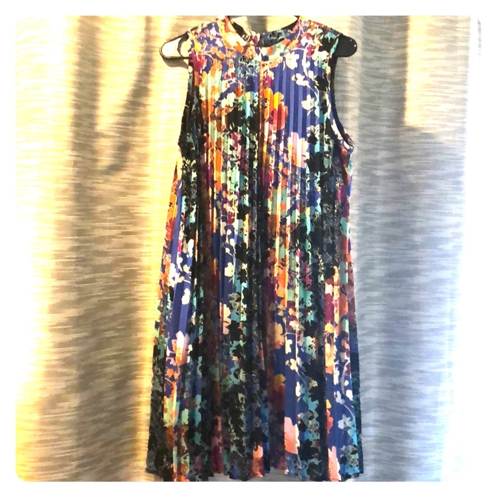 Beautiful multicolored Nicole Miller dress